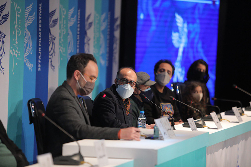 نشست خبری و پرسش و پاسخ فیلم سینمایی «روشن» در جشنواره فجر