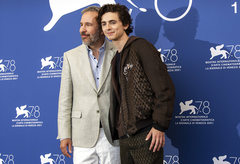 حضور بازیگران فیلم «تل ماسه» در جشنواره فیلم ونیز